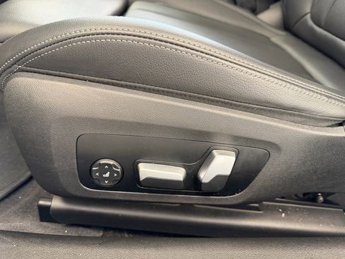 Used 2023 BMW 430i xDrive Coupe w/ M Sport Package image 39