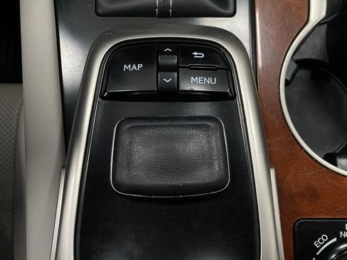 Used 2019 Lexus RX 350L image 28