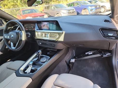 Used 2020 BMW Z4 sDrive30i w/ Convenience Package image 12