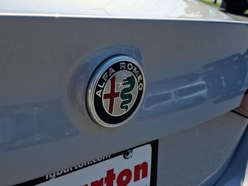 Used 2022 Alfa Romeo Giulia Sprint AWD/4WD image 30