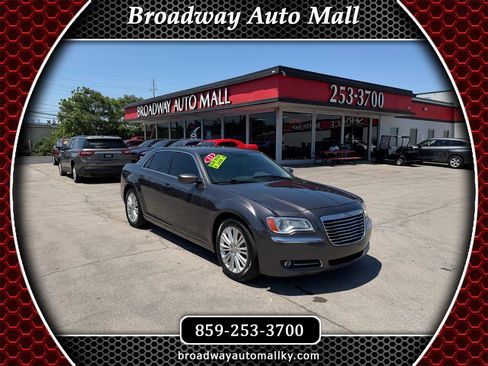 Used 2013 Chrysler 300 AWD w/ Driver Convenience Group image 1