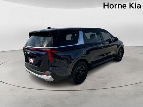 New 2026 Kia Carnival image 4