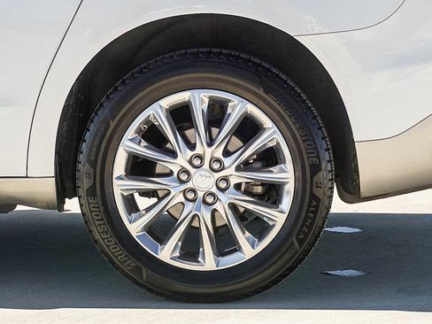 Used 2018 Buick Enclave Premium w/ Experience Buick Package image 10