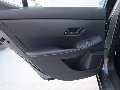 Used 2025 Nissan Sentra S image 28