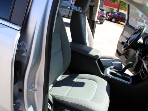 Used 2016 Chevrolet Colorado LT image 22