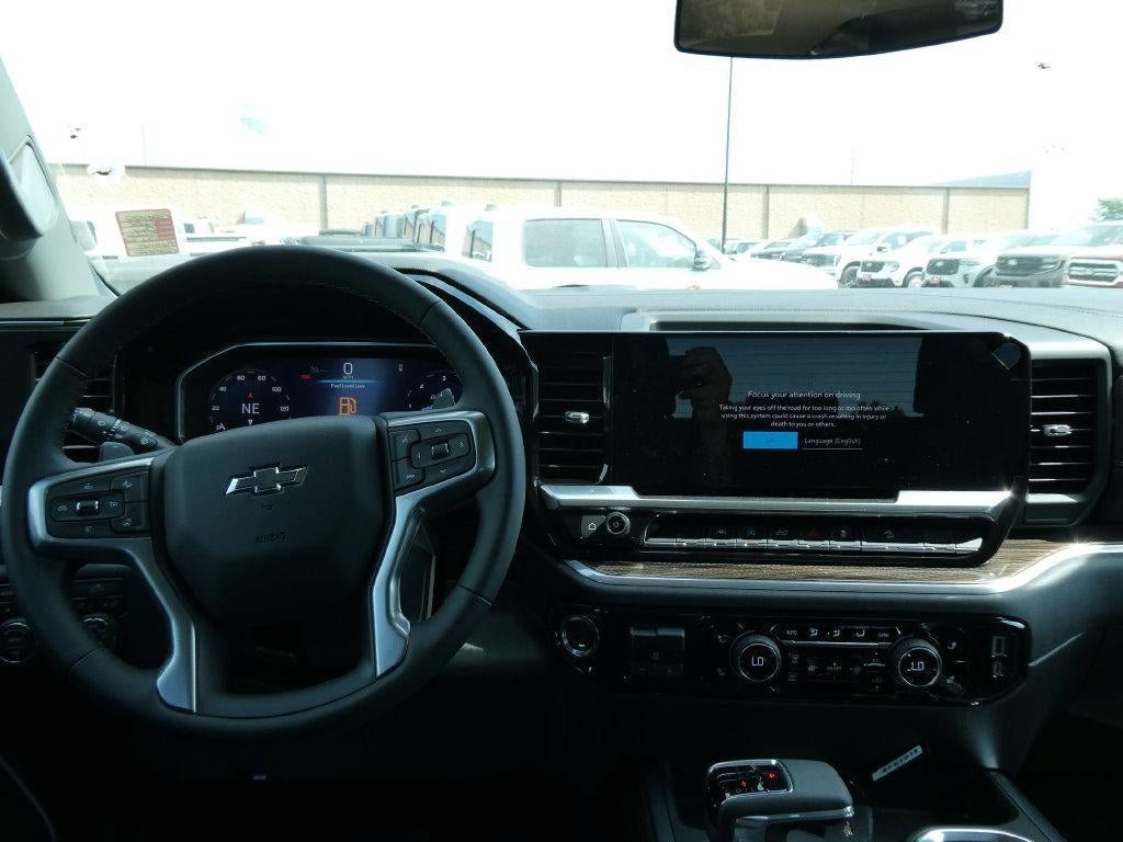 New 2026 Chevrolet Silverado 1500 RST AWD/4WD image 16