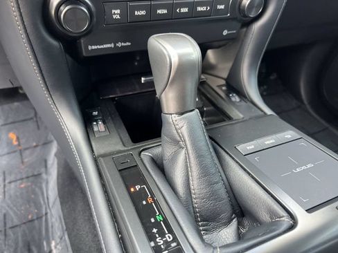 Certified 2023 Lexus GX 460 Luxury w/ Sport Design Package AWD/4WD image 18