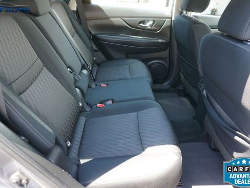 Used 2018 Nissan Rogue S AWD/4WD image 23