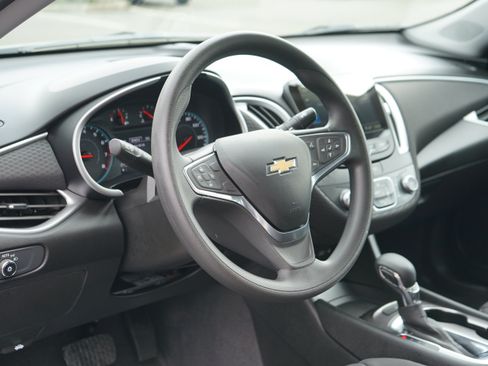 Used 2022 Chevrolet Malibu LS w/ LPO, Floor Liner Package FWD image 13