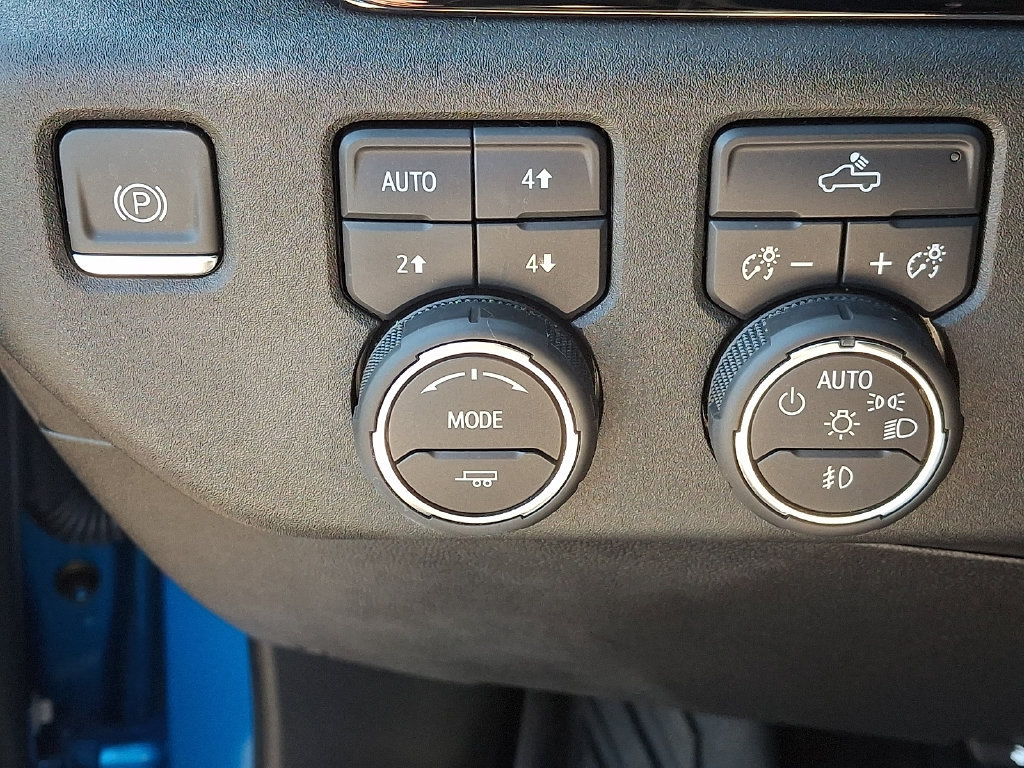 Used 2024 Chevrolet Silverado 1500 RST AWD/4WD image 28