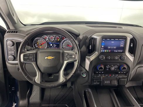Used 2020 Chevrolet Silverado 1500 LTZ w/ LTZ Convenience Package AWD/4WD image 13