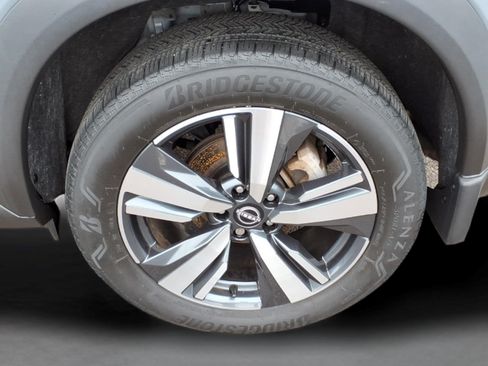 Certified 2023 Nissan Rogue SL w/ SL Premium Package AWD/4WD image 10