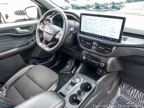 Used 2024 Ford Escape ST-Line w/ Tech Pack #1 image 27