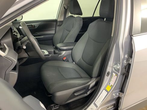 Used 2024 Toyota RAV4 LE image 27