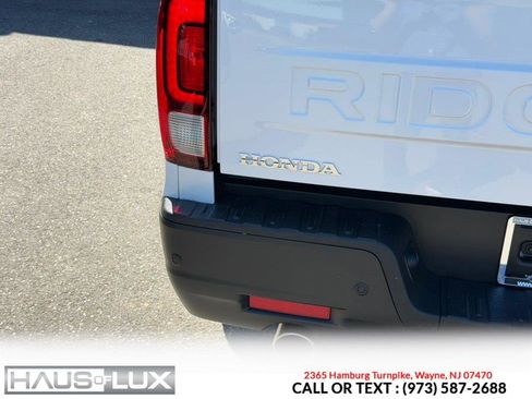 Used 2025 Honda Ridgeline Black Edition image 28