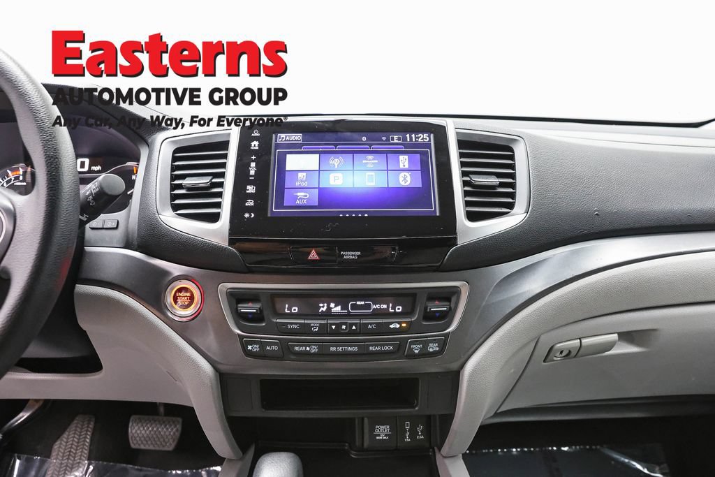 Used 2018 Honda Pilot EX image 12
