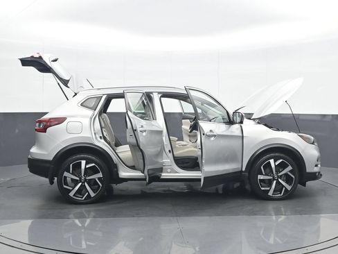 Used 2021 Nissan Rogue Sport SL w/ Premium Package AWD/4WD image 36