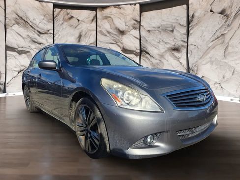 Used 2012 INFINITI G37 Journey w/ Premium Pkg image 3