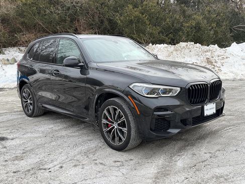 Used 2023 BMW X5 M50i w/ Executive Package image 3