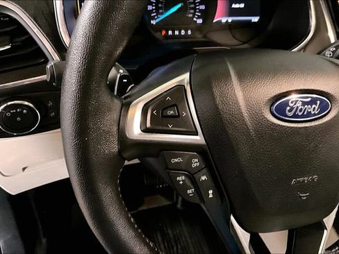 Used 2020 Ford Edge Titanium w/ Equipment Group 301A AWD/4WD image 21