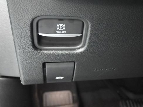 Used 2025 Jeep Grand Cherokee Limited w/ Black Appearance Package RWD image 18