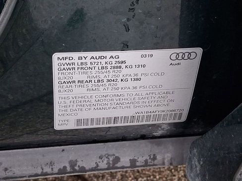Used 2019 Audi SQ5 Premium Plus w/ Premium Plus Package AWD/4WD image 27