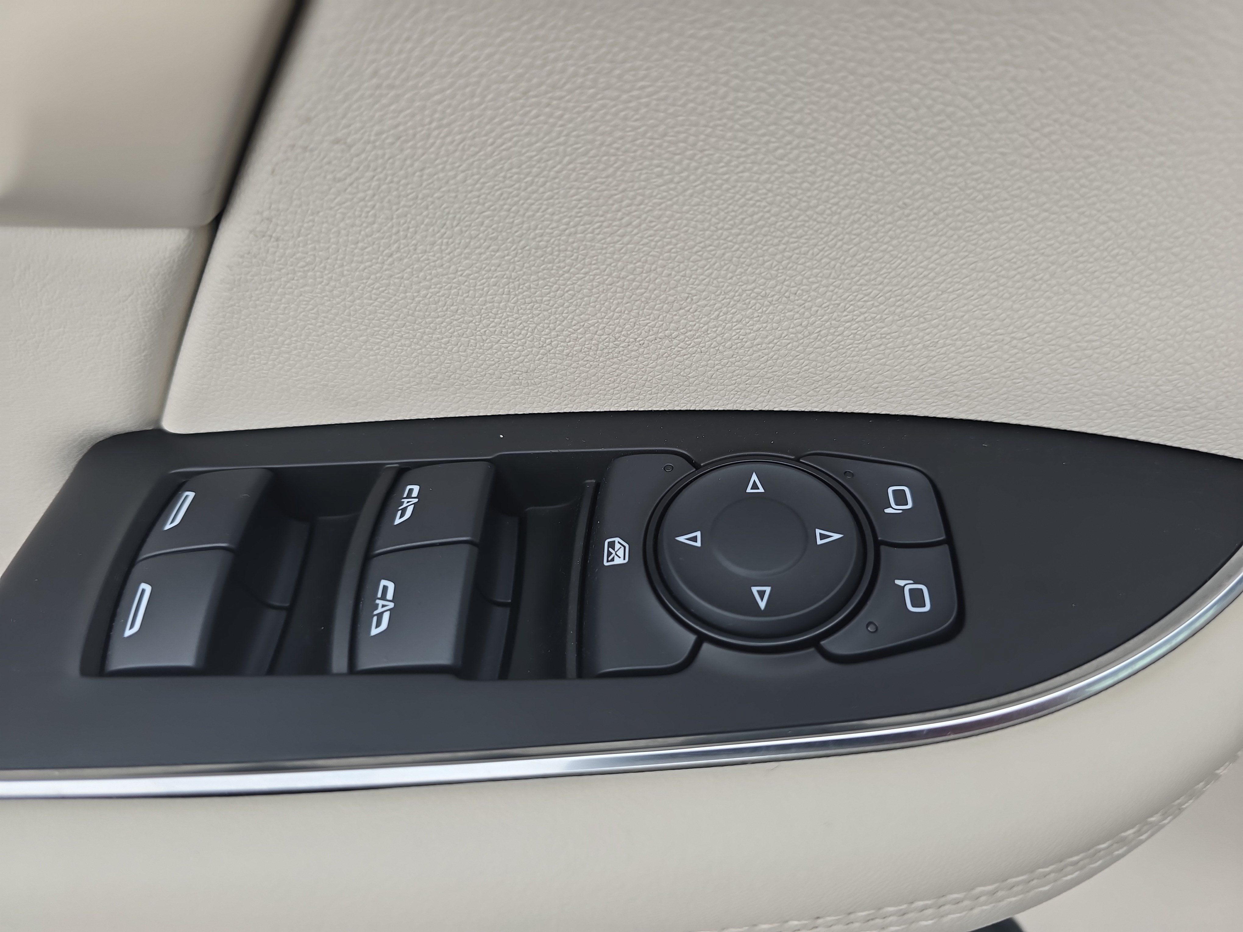 Used 2023 Buick Envision Avenir FWD image 27