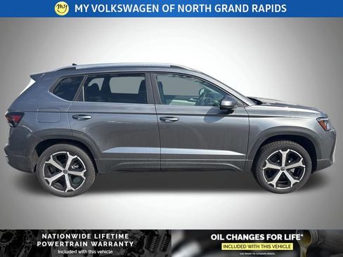 New 2026 Volkswagen Taos SEL AWD/4WD image 8