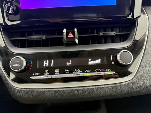 Used 2023 Toyota Corolla LE image 18