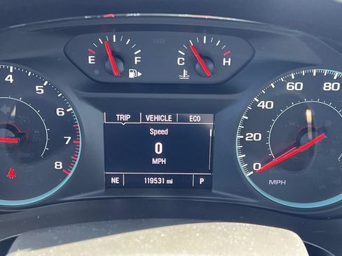 Used 2023 Chevrolet Malibu LT w/ Driver Confidence Package FWD image 16