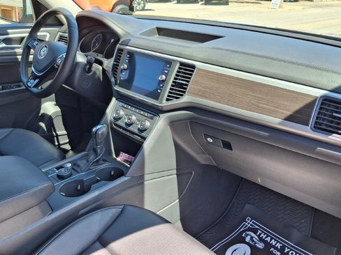 Used 2019 Volkswagen Atlas SE w/ Towing Package AWD/4WD image 12