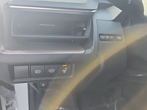 Certified 2024 Toyota Prius XLE image 18