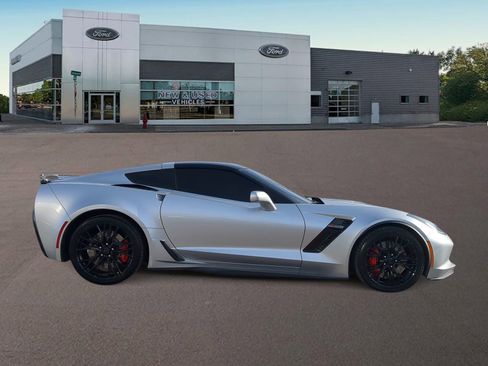 Used 2017 Chevrolet Corvette Z06 w/ Battery Protection Package image 12