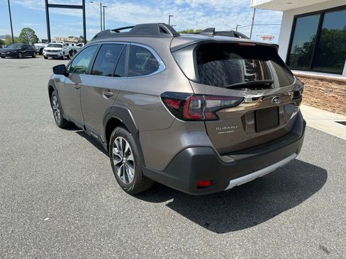 Used 2024 Subaru Outback Limited image 6