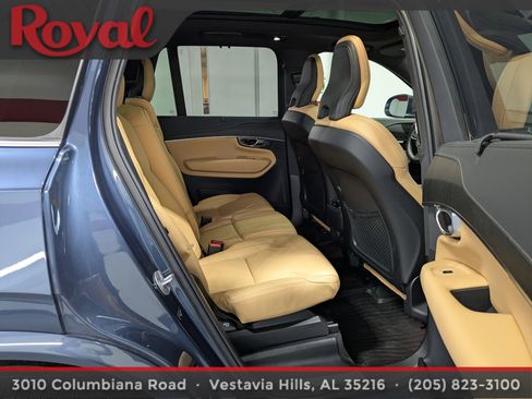 Used 2024 Volvo XC90 B6 Ultimate w/ Protection Package Premier image 10