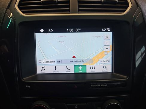 Used 2017 Ford Explorer XLT w/ Equipment Group 202A FWD image 26