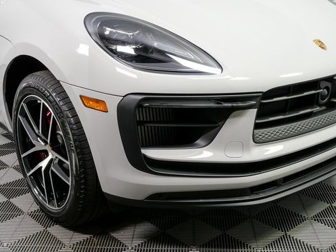 New 2026 Porsche Macan S image 39
