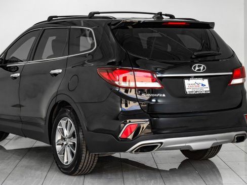 Used 2018 Hyundai Santa Fe SE image 56