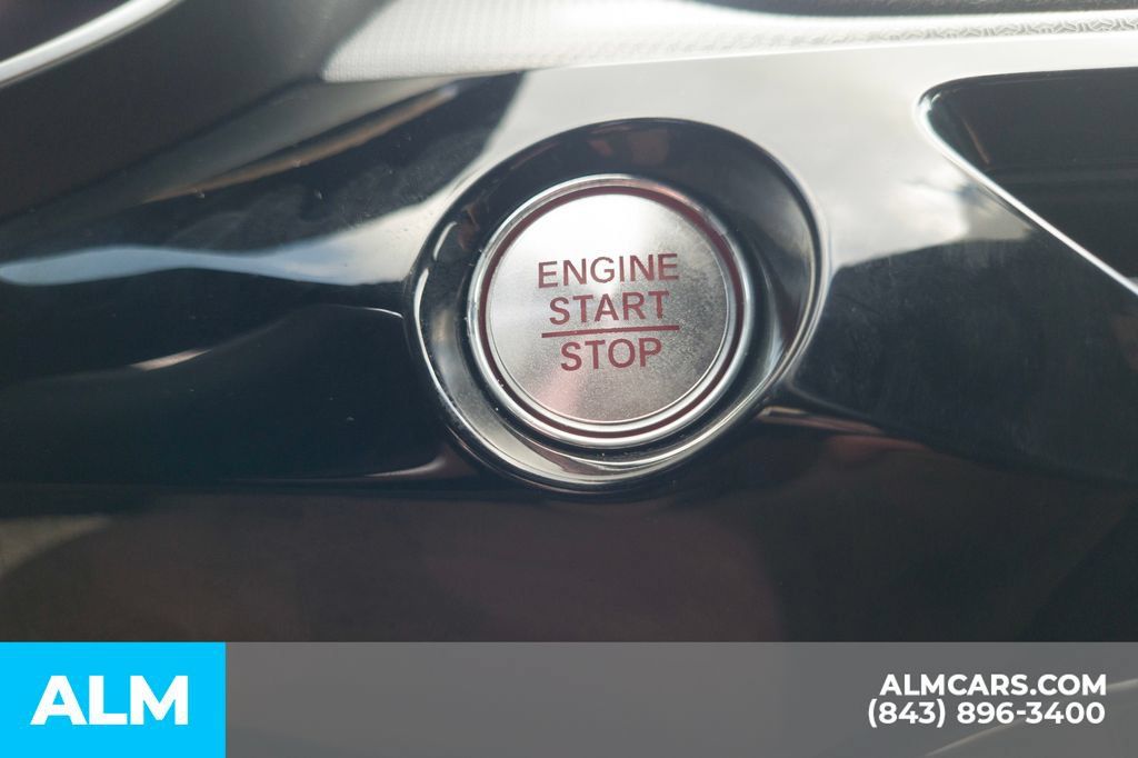 Used 2022 Acura MDX A-Spec AWD/4WD image 11
