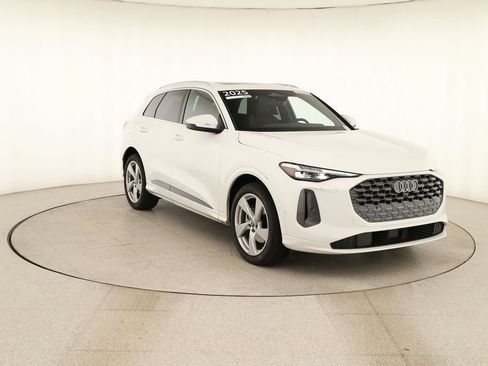 Used 2025 Audi Q5 Prestige AWD/4WD image 10