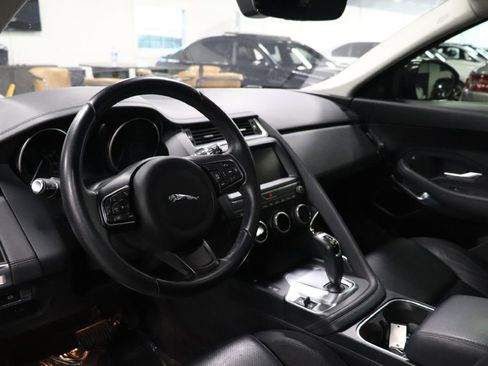 Used 2018 Jaguar E-PACE S image 12