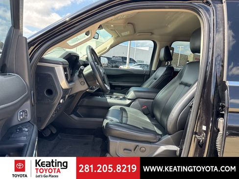 Used 2022 Ford Expedition XLT RWD image 14