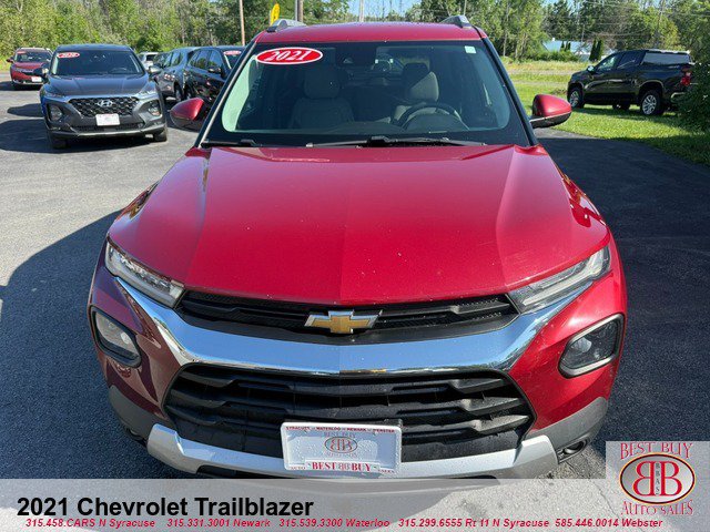 Used 2021 Chevrolet TrailBlazer LT w/ Convenience Package AWD/4WD image 2