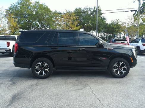 Used 2025 GMC Yukon AT4 w/ AT4 Premium Package AWD/4WD image 7