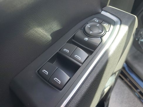 Used 2025 Chevrolet Silverado 1500 LT image 18