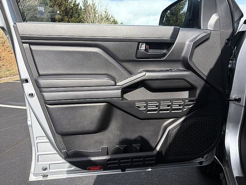 Certified 2024 Toyota Tacoma SR5 image 12