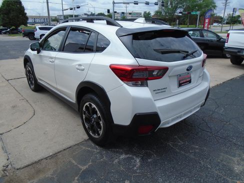 Used 2022 Subaru Crosstrek 2.0i Premium AWD/4WD image 4