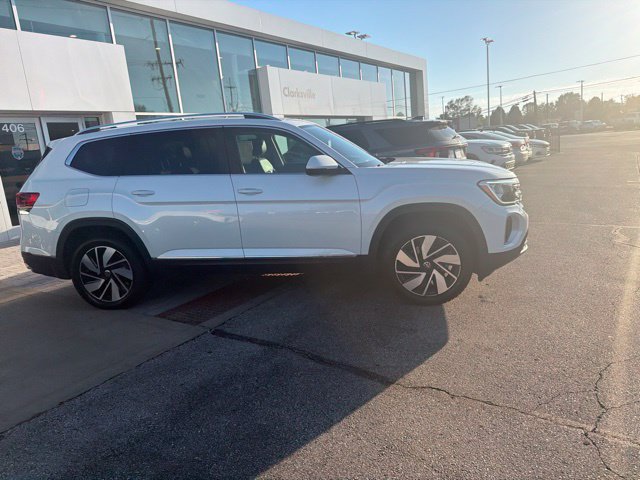 Used 2024 Volkswagen Atlas SEL AWD/4WD image 8