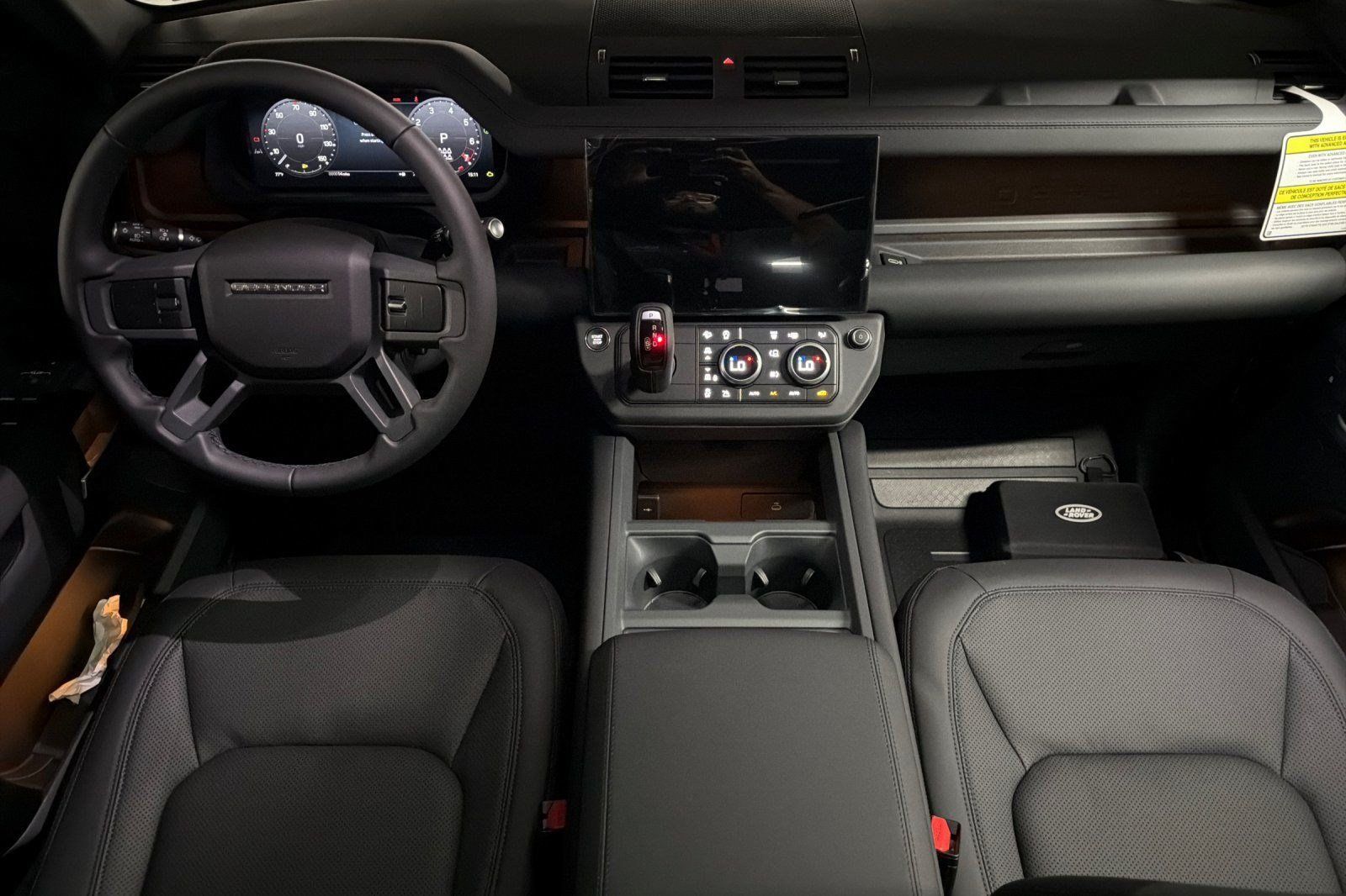 New 2026 Land Rover Defender 130 X-Dynamic SE AWD/4WD image 13