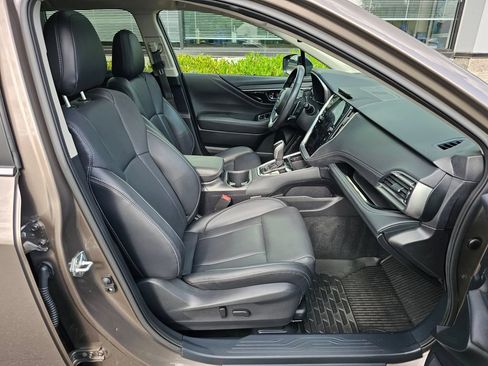Used 2022 Subaru Outback Limited AWD/4WD image 11
